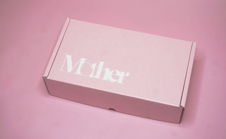 m0ther inspiration pink mailer box